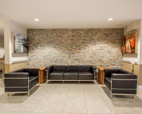Hotel Suburban Extended Stay