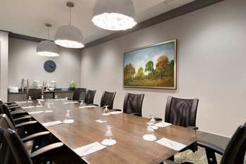 Hotel Embassy Suites Charlotte/ayrsley