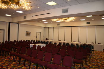 Hotel Douglas Inn & Conference Center