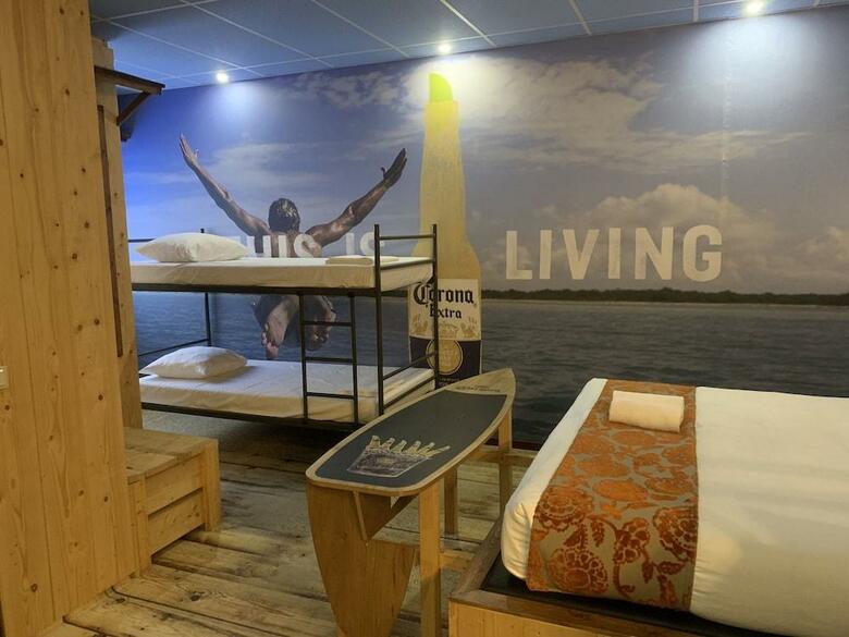 Aparthotel Amsterdam Teleport Hotel