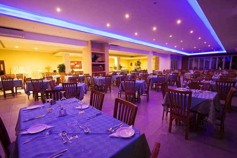Hotel Theo Sunset Bay Holiday Village