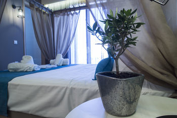 Hotel Elia Potie Studios