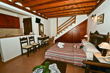 Aparthotel Hovolo Hotel Apartments