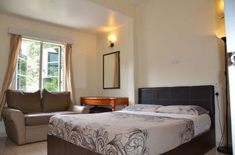 Albergue Father�s Guest House