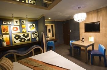 Hotel Victoria Court North Edsa