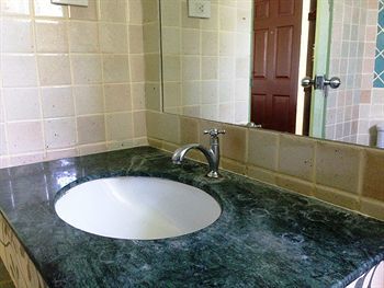 Hotel Yanadin Serviced Apartment