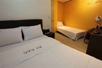 Hotel Sarangbang Yongsan