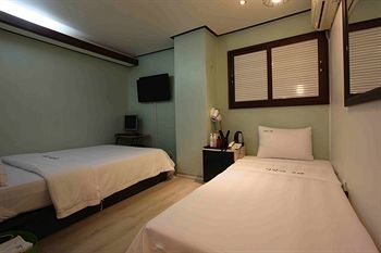 Hotel Sarangbang Yongsan