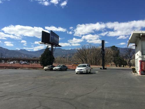 Hotel Howard Johnson Express Inn - Colorado Springs