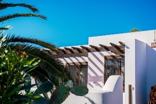 Hotel Rio Playa Blanca