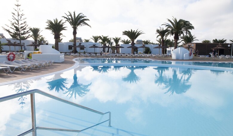 Hotel Rio Playa Blanca