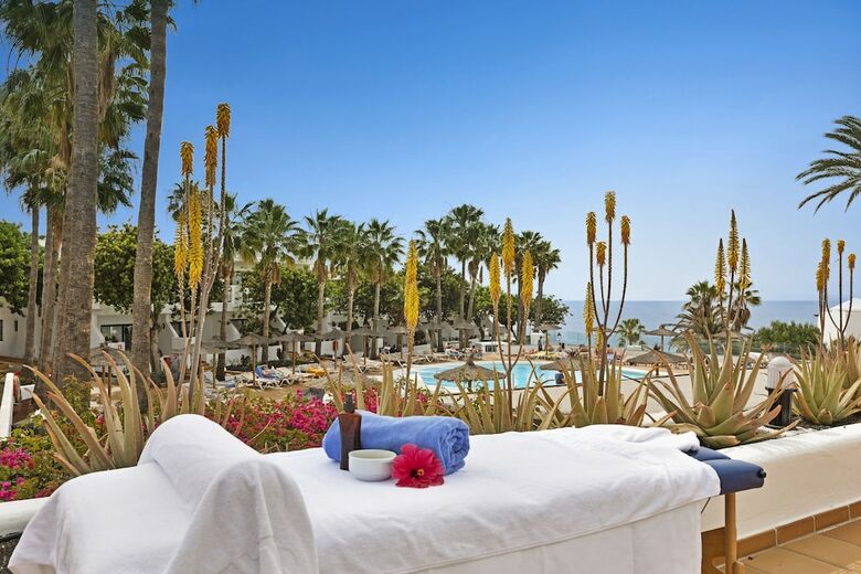 Aparthotel THB Flora