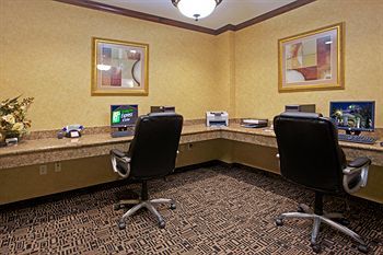 Holiday Inn Express Hotel & Suites Wharton