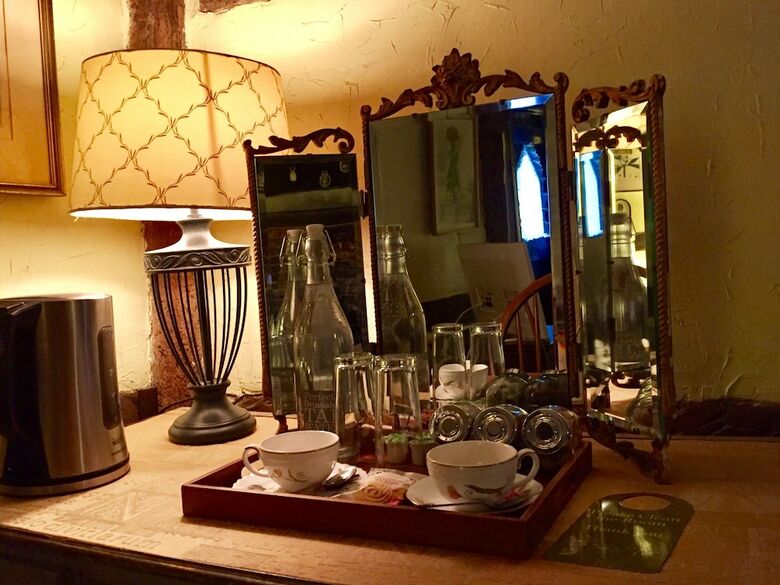 Hotel Thatched Cottage