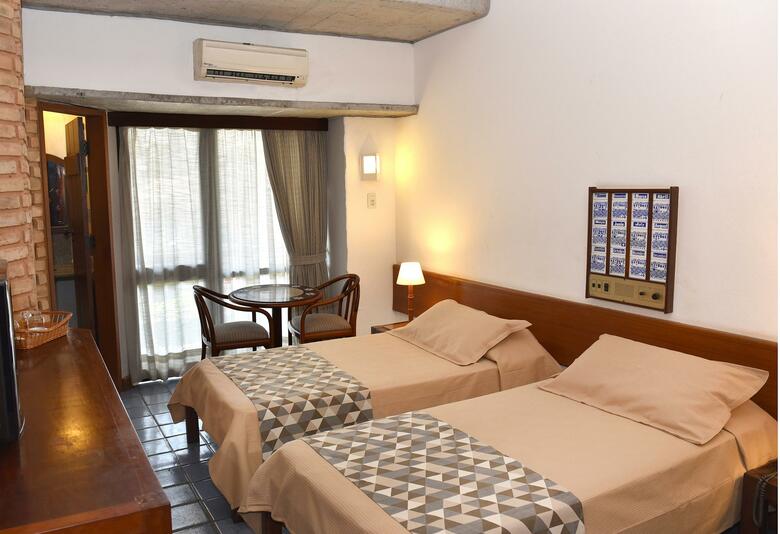Catharina Paragua�u Hotel