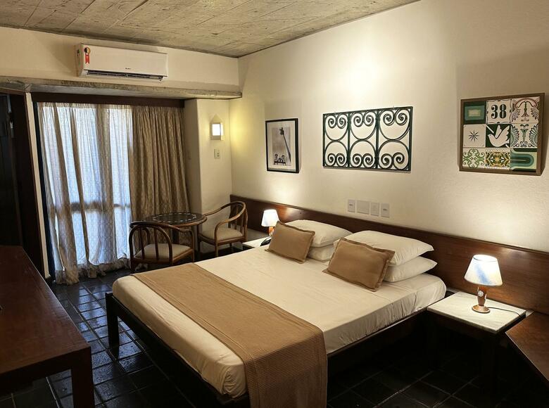 Catharina Paragua�u Hotel