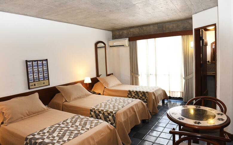Catharina Paragua�u Hotel