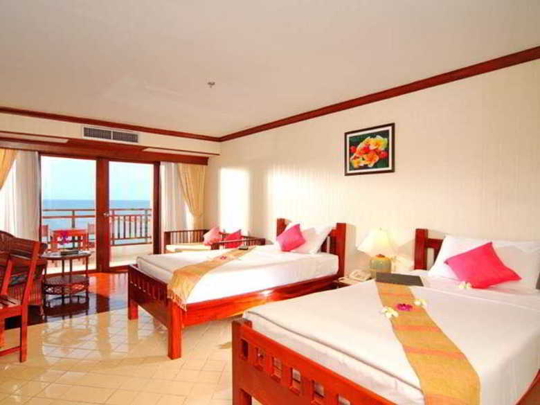 Hotel Phala Cliff Beach Resort