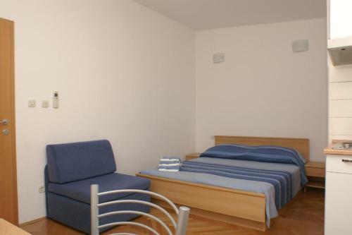 Apartments By The Sea Duce (Omis) - 2821