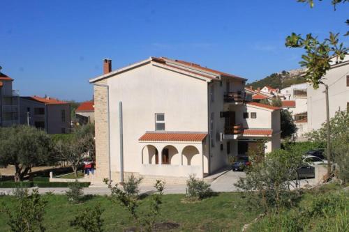 Apartments By The Sea Duce (Omis) - 2821