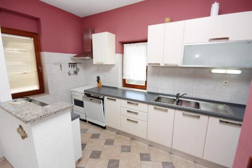 Apartments By The Sea Duce (Omis) - 2749
