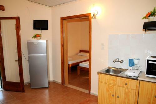 Hostal Topakas House