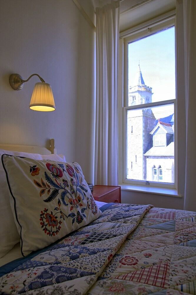 Bed & Breakfast Glencree House