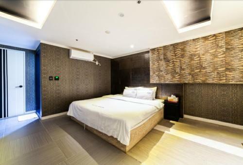 Zava Motel