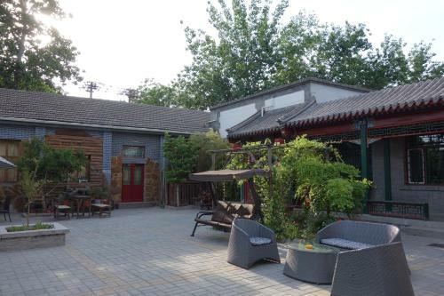 Posada Ming Courtyard