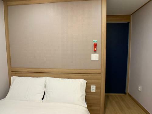 Hostal J-honor Guesthouse