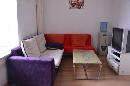 Zhongguancun Daocaoren Apartment