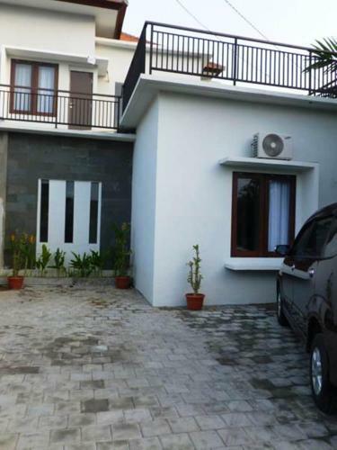Hostal Griya Widhi Guest House