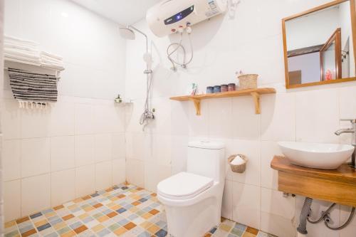 Baogao Chuanzhang Youth Hostel