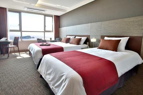 Hotel Ramada Encore East Seogwipo
