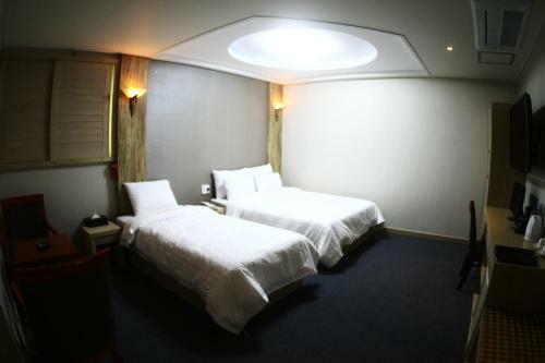 Songtan Metro Tourist Hotel