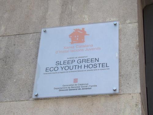 Hostal Sleep Green - Certified Eco Youth Hostel
