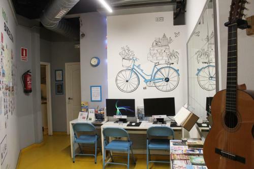 Hostal Sleep Green - Certified Eco Youth Hostel