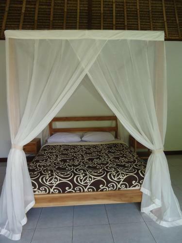 Suka's House Bed & Breakfast