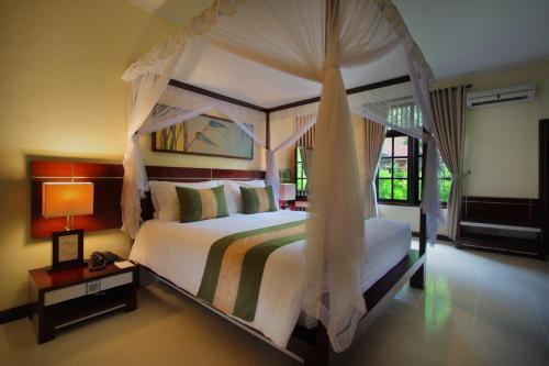 Hotel Adi Dharma Cottages