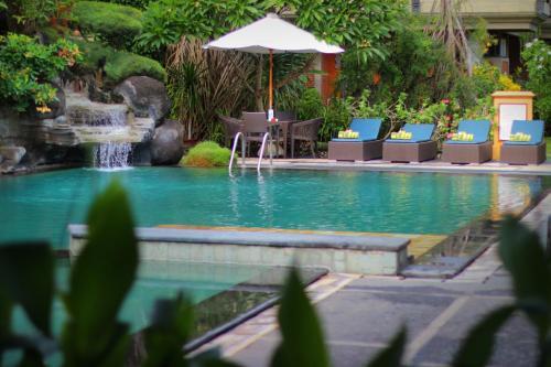 Hotel Adi Dharma Cottages