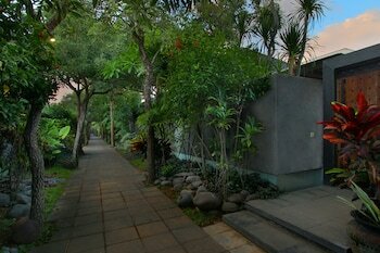 Javana Royal Villas