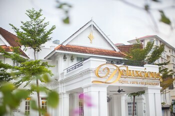 Deluxcious Heritage Hotel