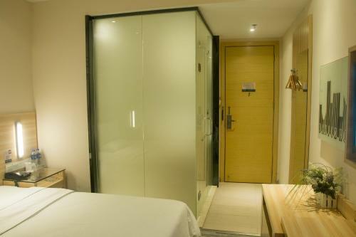 Denise Hotel Apartment(Shangxiajiu Branch)