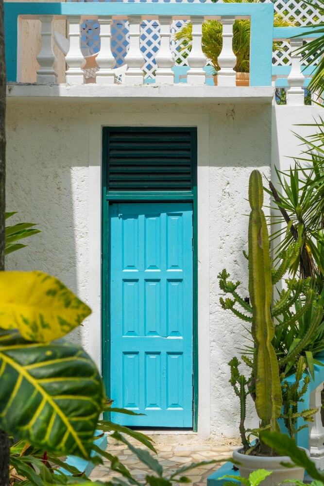 Hotel Legends Beach Resort