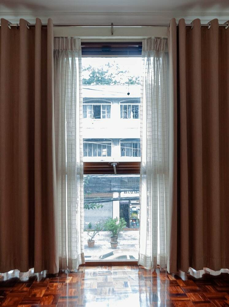 Hotel City Garden Suites Manila