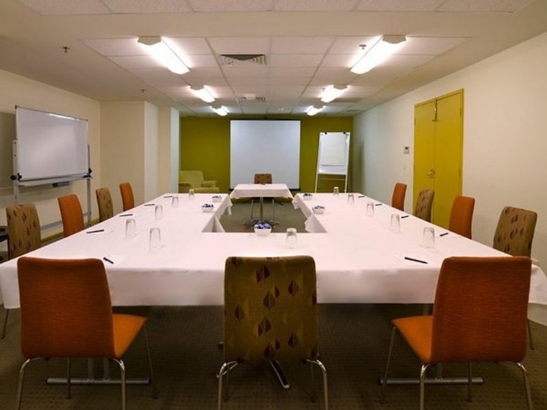 Hotel Grand Chancellor On Currie