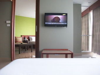 Long Beach Cha Am Hotel