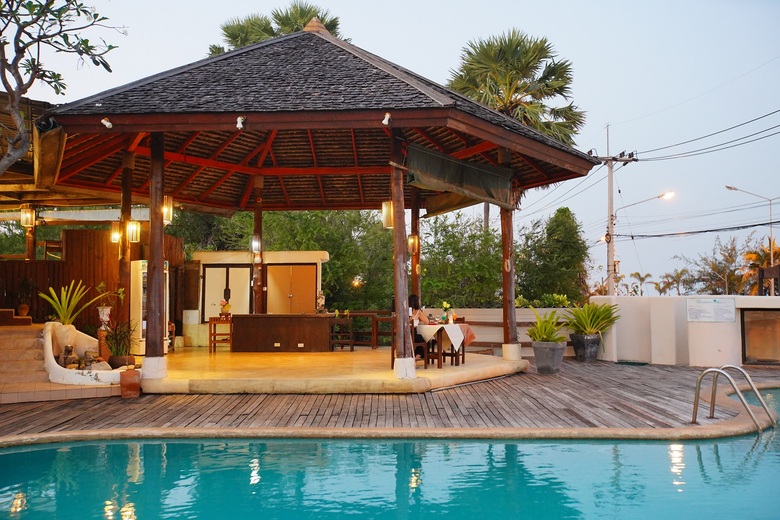 Hotel Tanaosri Resort & Spa