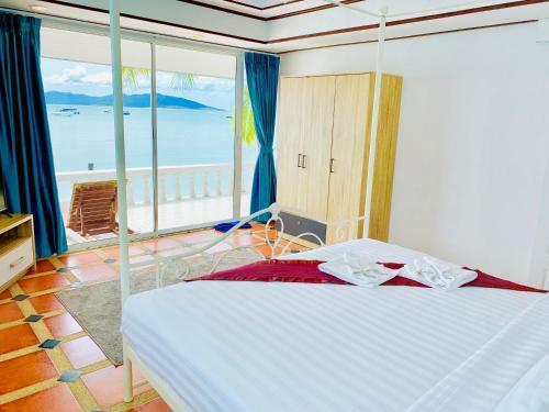 Hotel Bangrak Pier Samui Resort