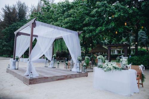 Hotel Tup Kaek Sunset Beach Resort-sha Plus